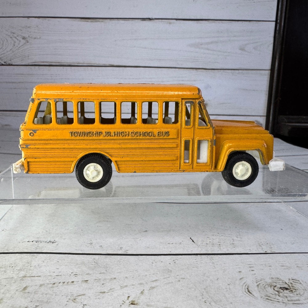 Vintage Tootsietoy Township Jr High School Bus Die Cast Metal Toy Yellow USA
